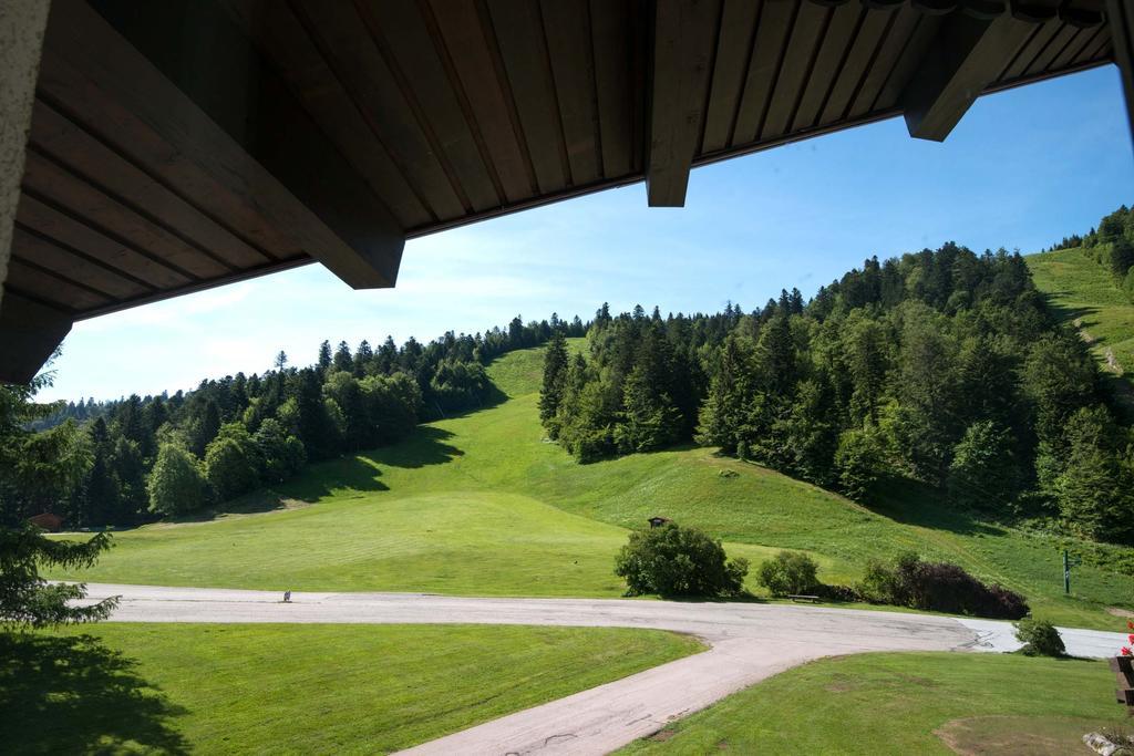 Hotel Les Buttes Ventron Exteriör bild